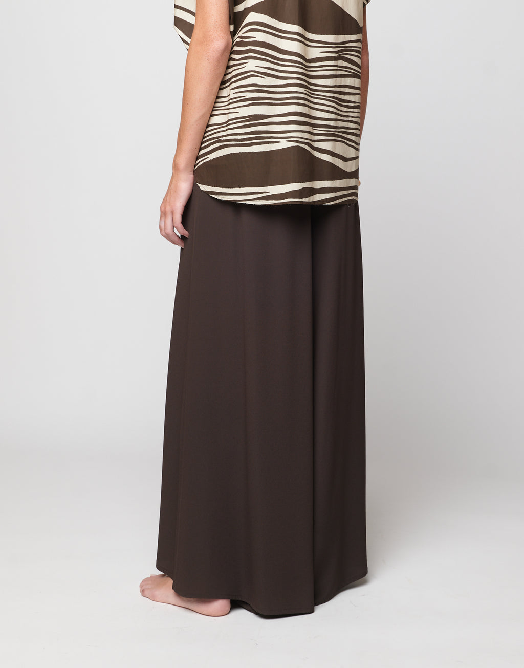 DOUUOD Pantaloni Wide-Leg in Crepe de Chine Ciocco