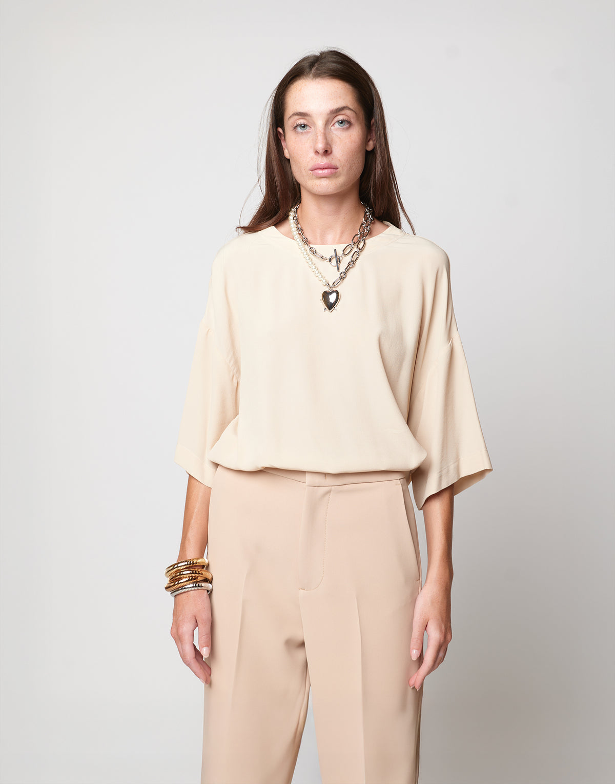 T-shirt DOUUOD en crêpe de Chine sable