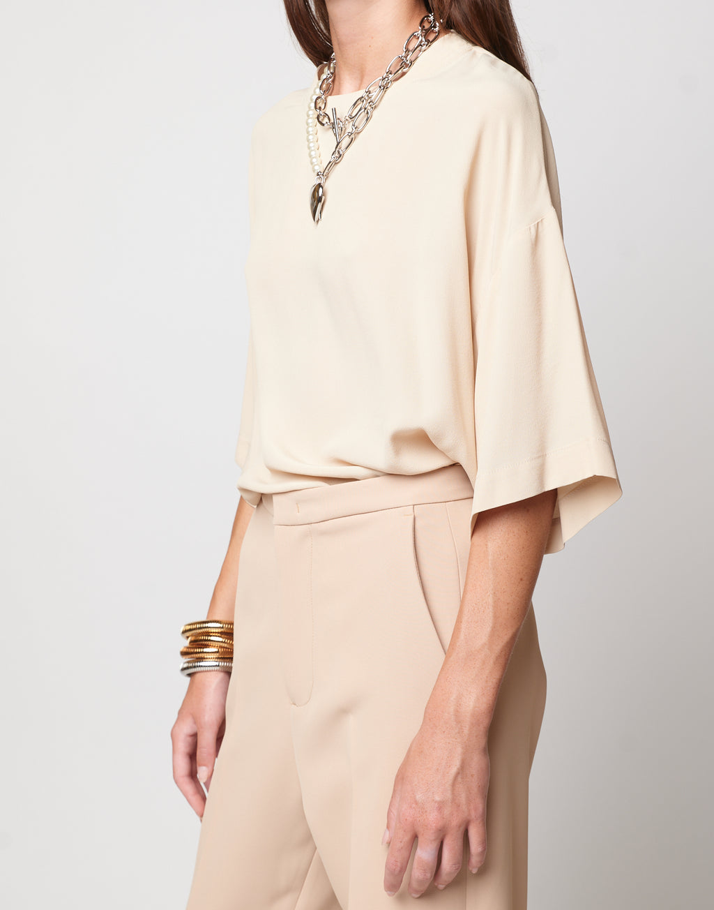 DOUUOD T-shirt in Crepe de Chine Sabbia