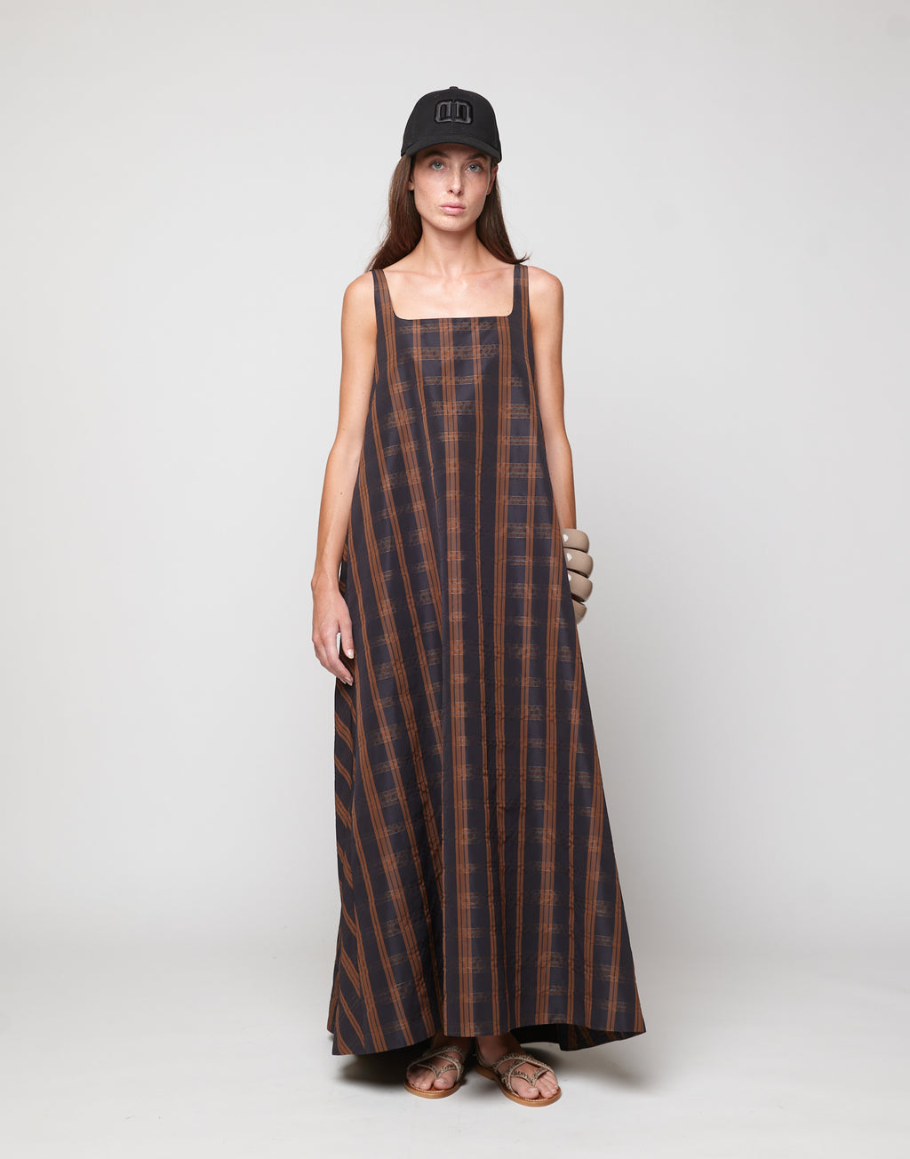 DOUUOD Abito Lungo in Taffetà Madras Nero/Gianduia