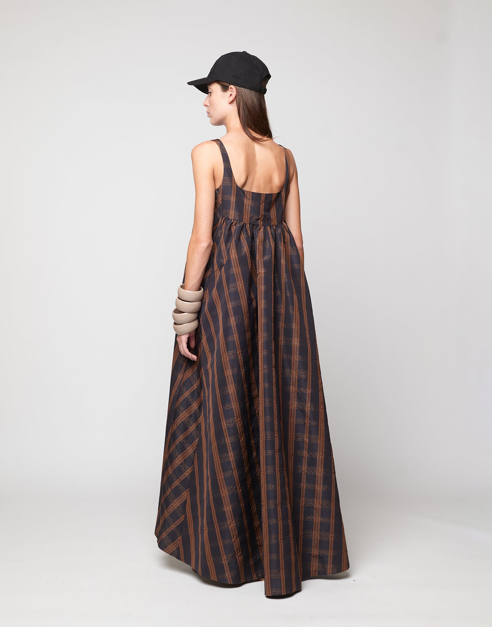 DOUUOD Abito Lungo in Taffetà Madras Nero/Gianduia