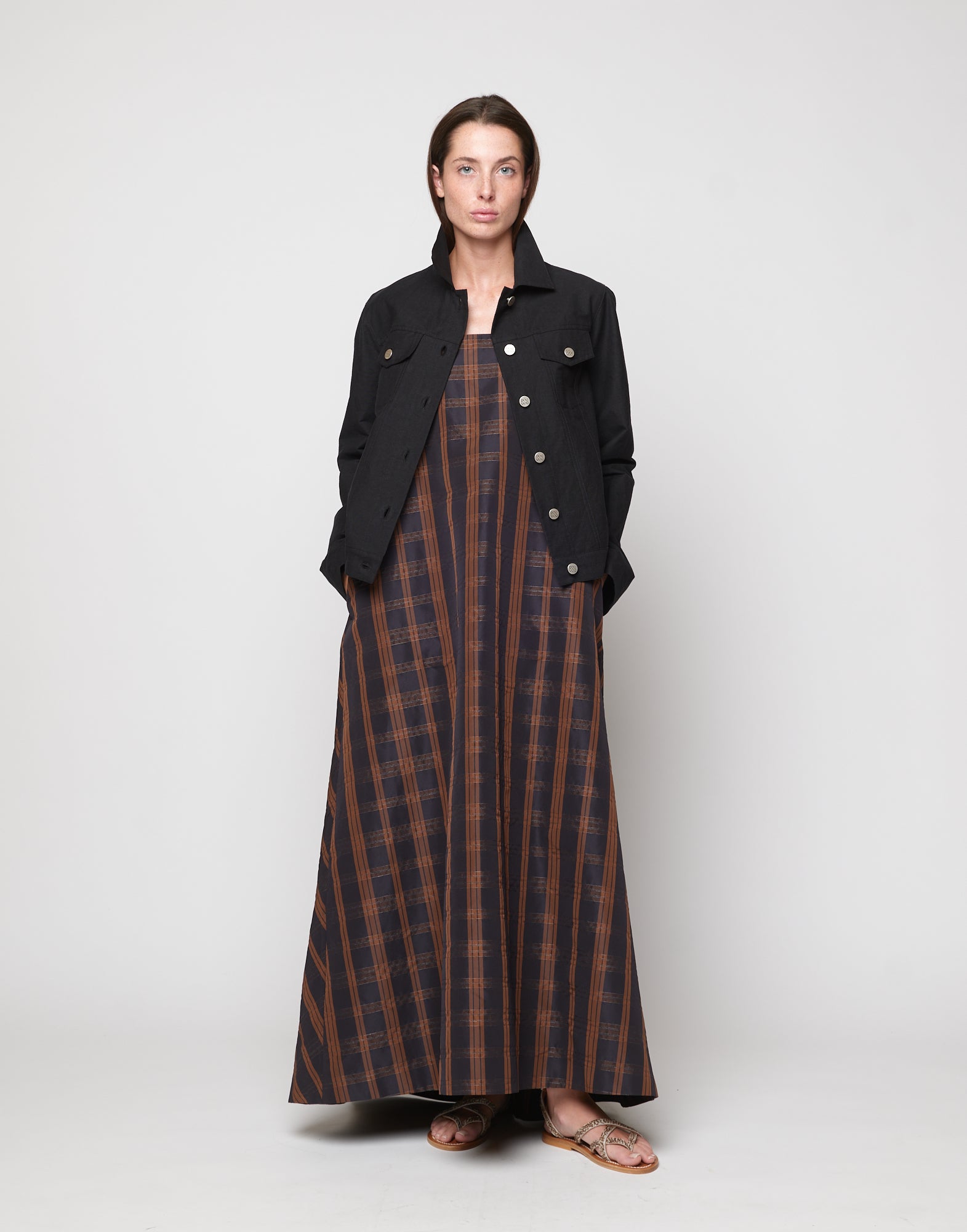 DOUUOD Abito Lungo in Taffetà Madras Nero/Gianduia