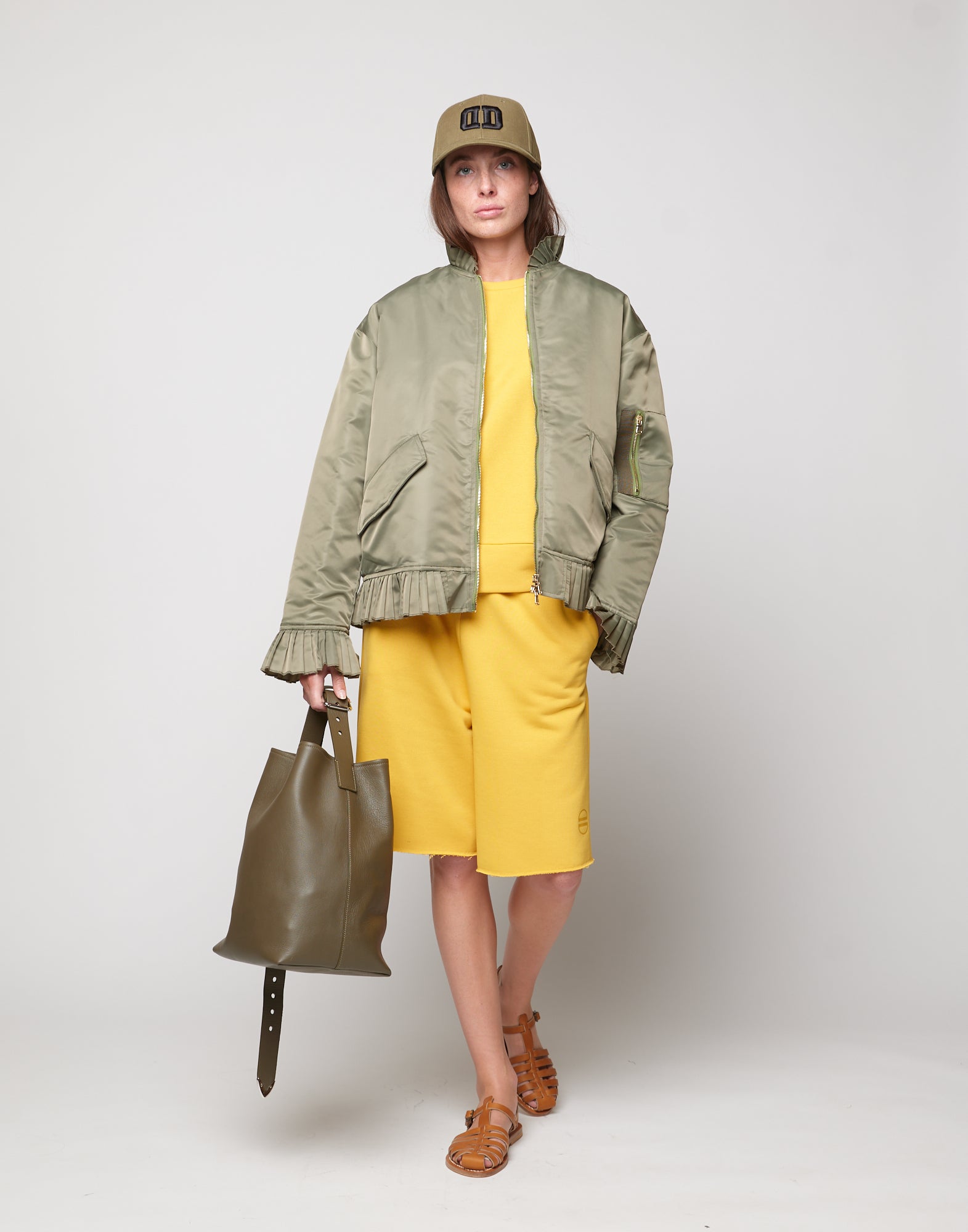 DOUUOD Bomber in Tecno Raso con Dettagli Plissé Salvia