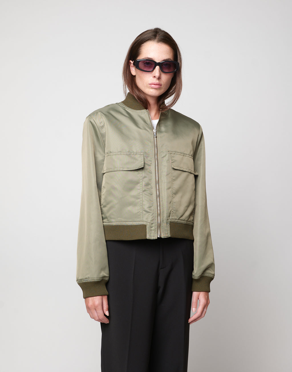 DOUUOD Bomber Corto in Tecno Raso Salvia