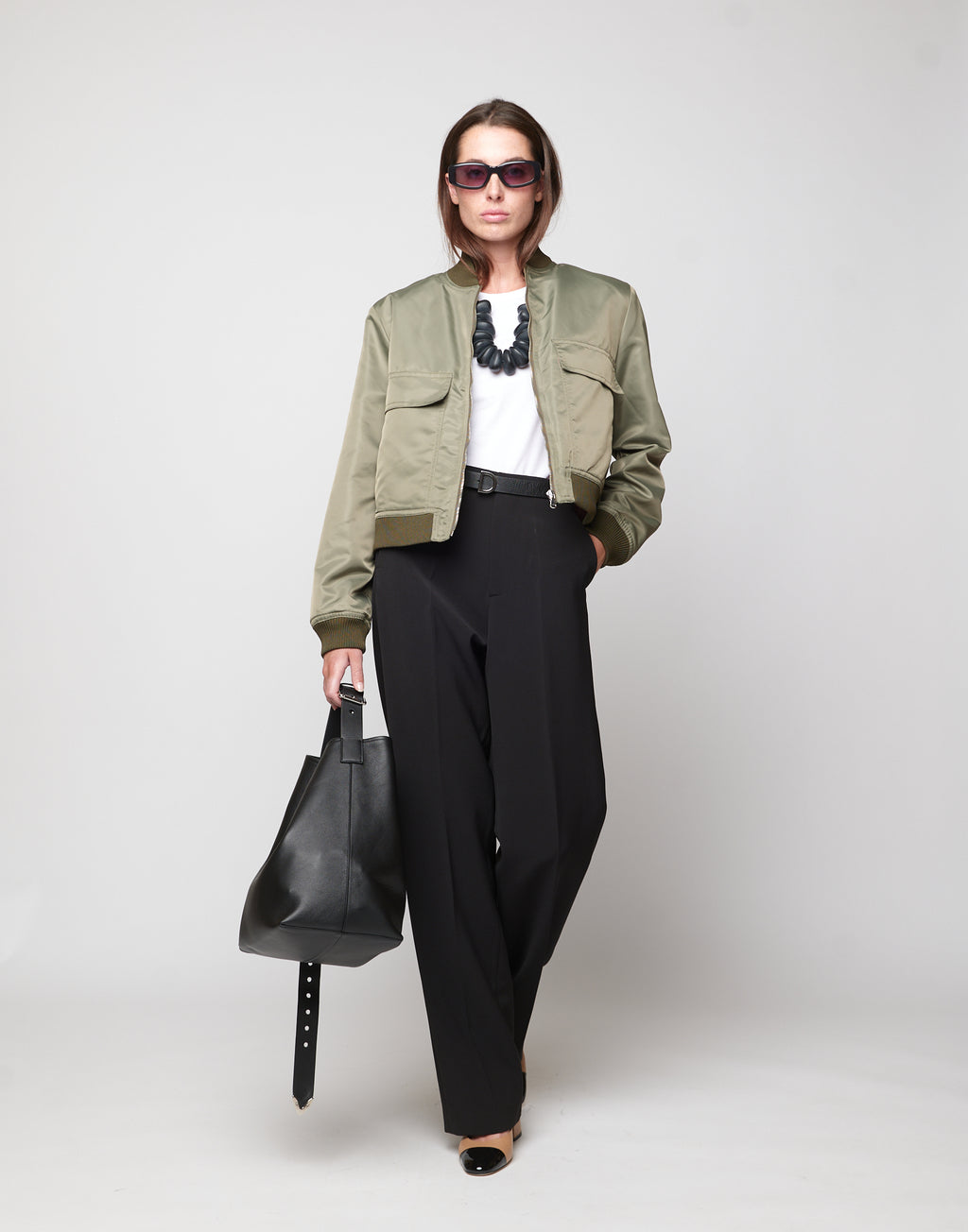 DOUUOD Bomber Corto in Tecno Raso Salvia