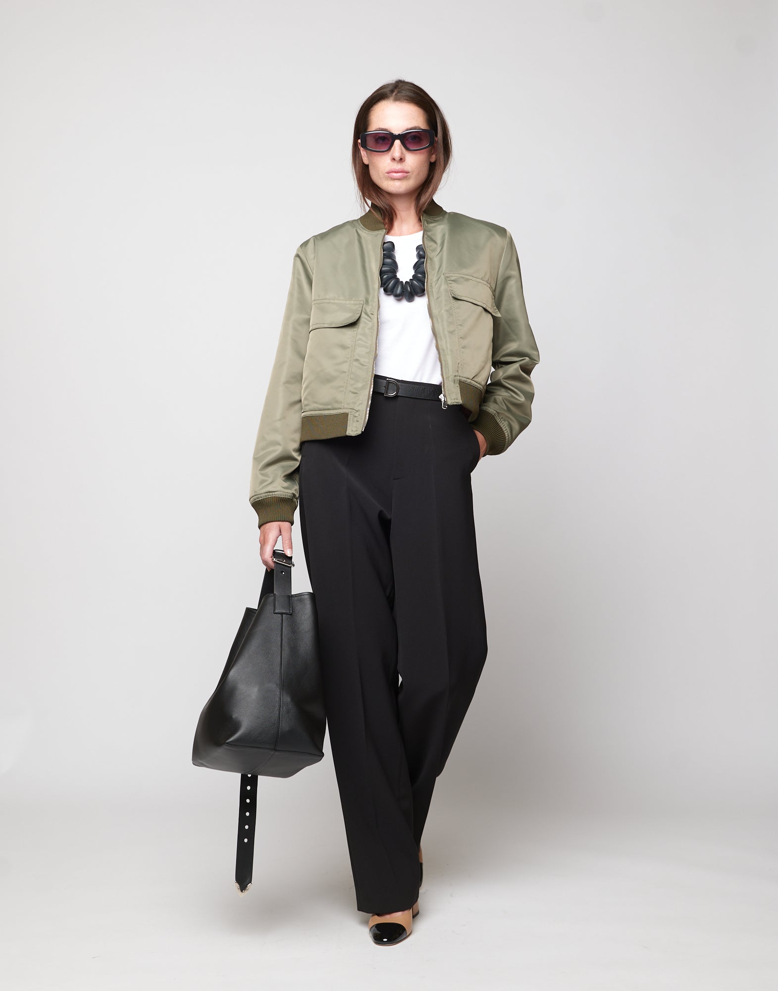 DOUUOD Bomber Corto in Tecno Raso Salvia