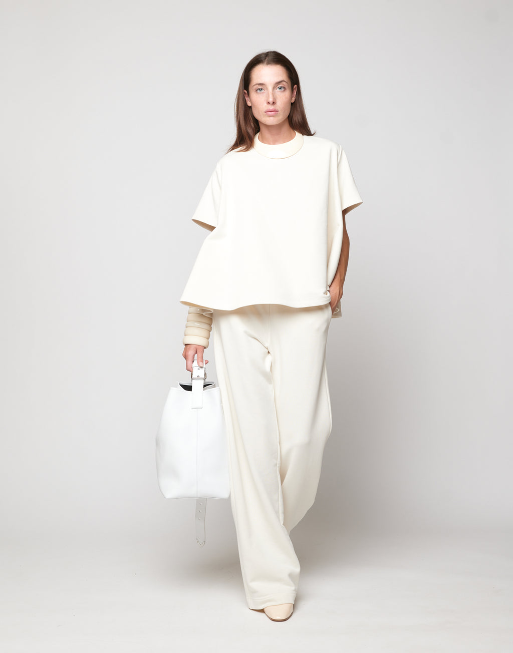 DOUUOD Borsa a Secchiello Tilla in Pelle Mousse Off White