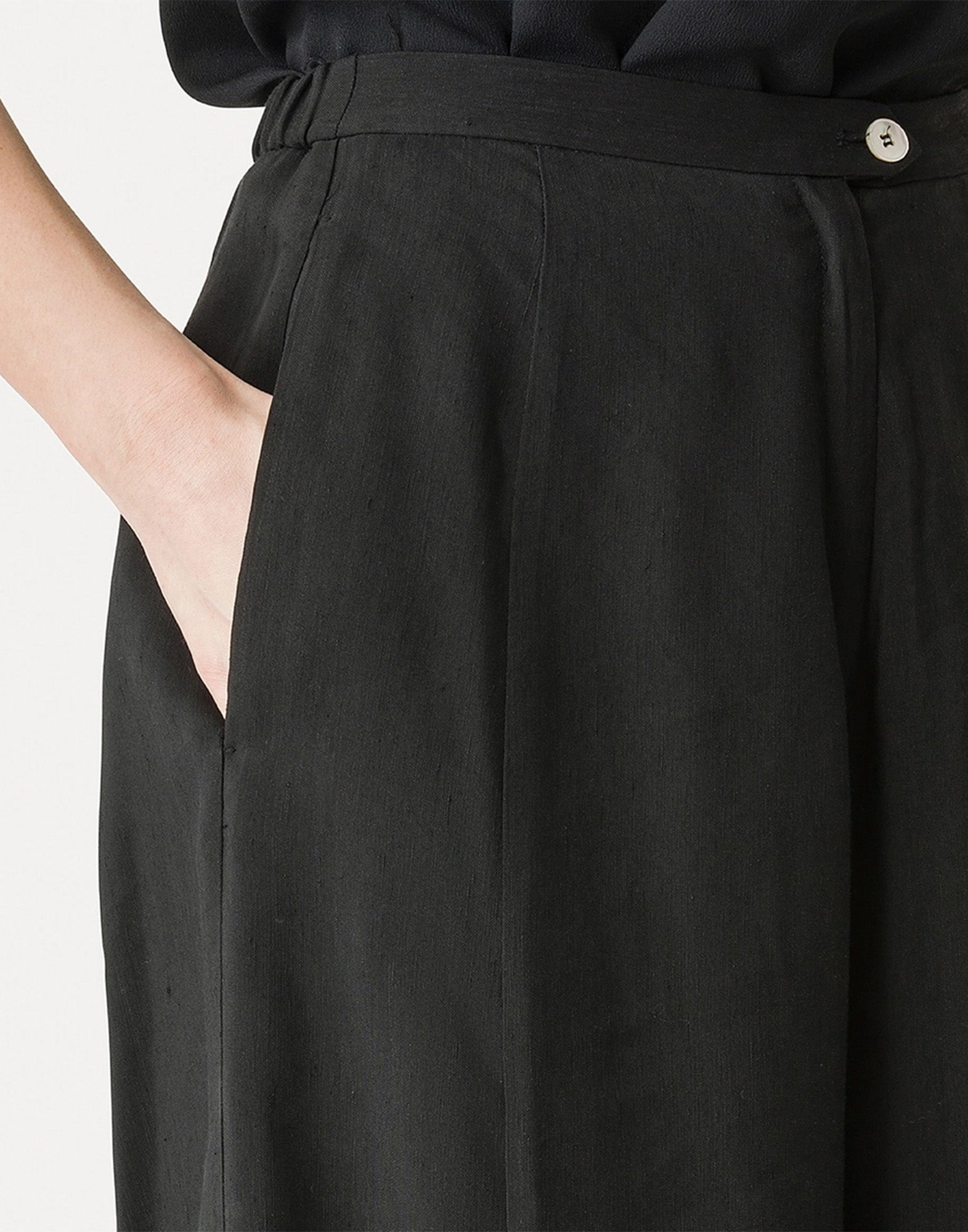 FORTE FORTE Pantaloni Flared in Lino e Viscosa Neri