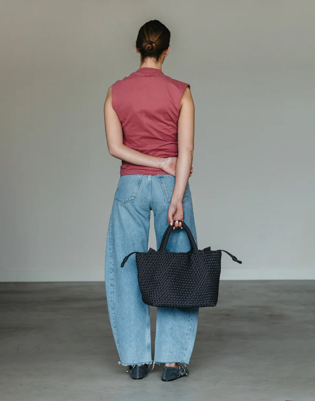 MARREA Shopping Media in Neoprene Intrecciato Slate Grey
