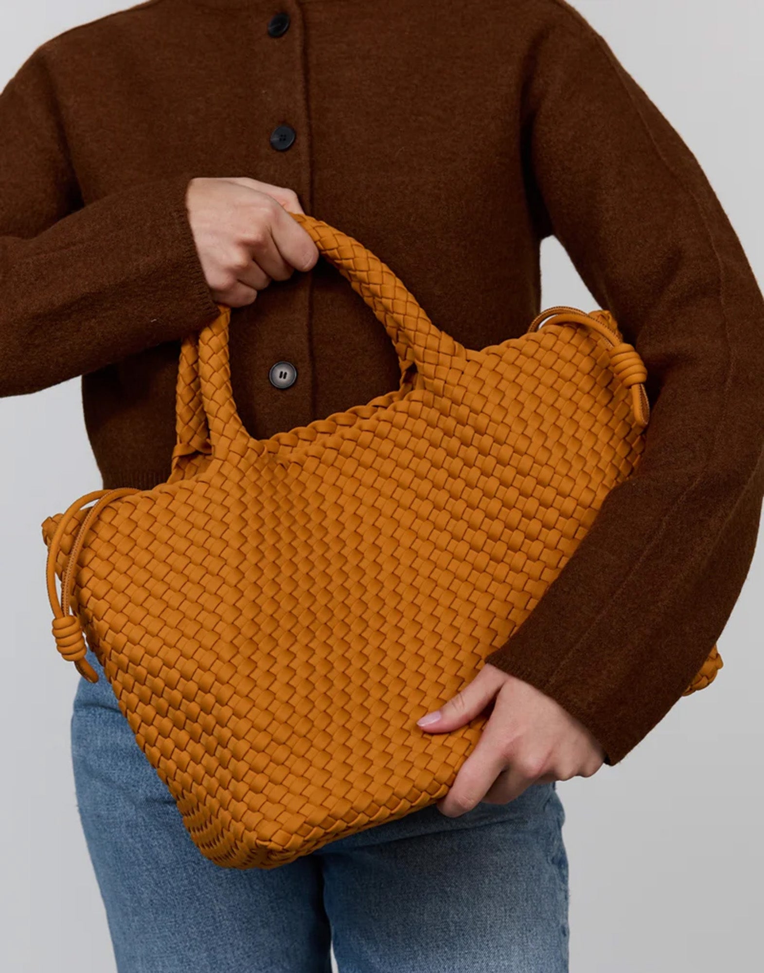 MARREA Shopping Marrea Media in Neoprene Intrecciato Golden Orange