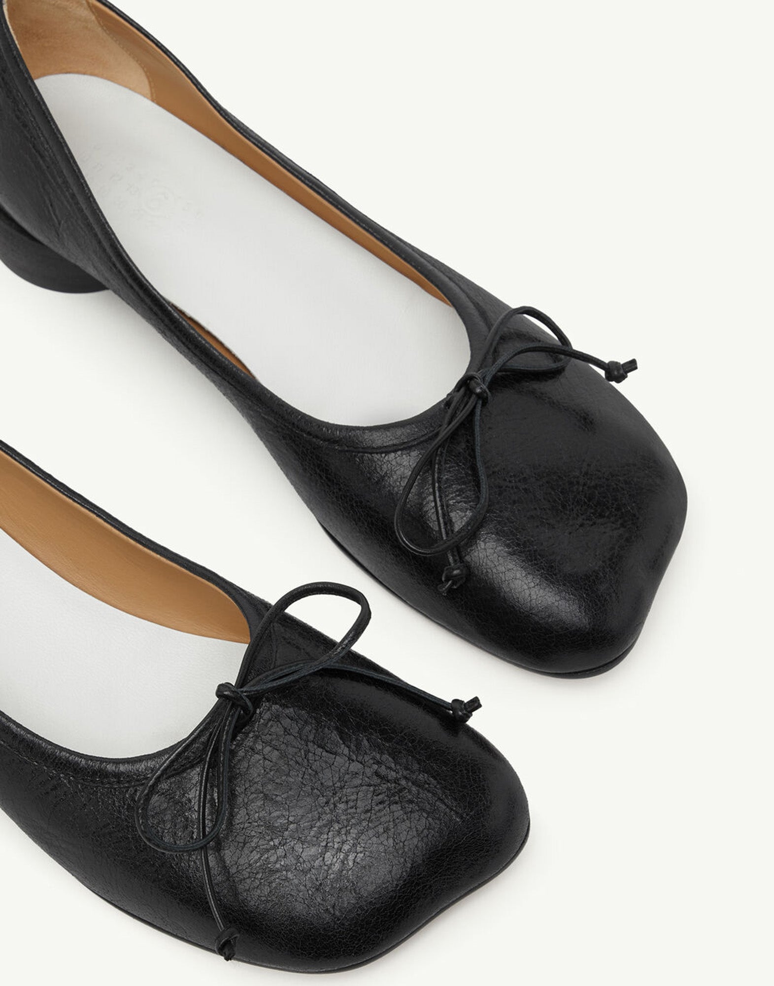 MM6 MAISON MARGIELA Ballerine in Pelle di Vitello con Punta Anatomica Nere