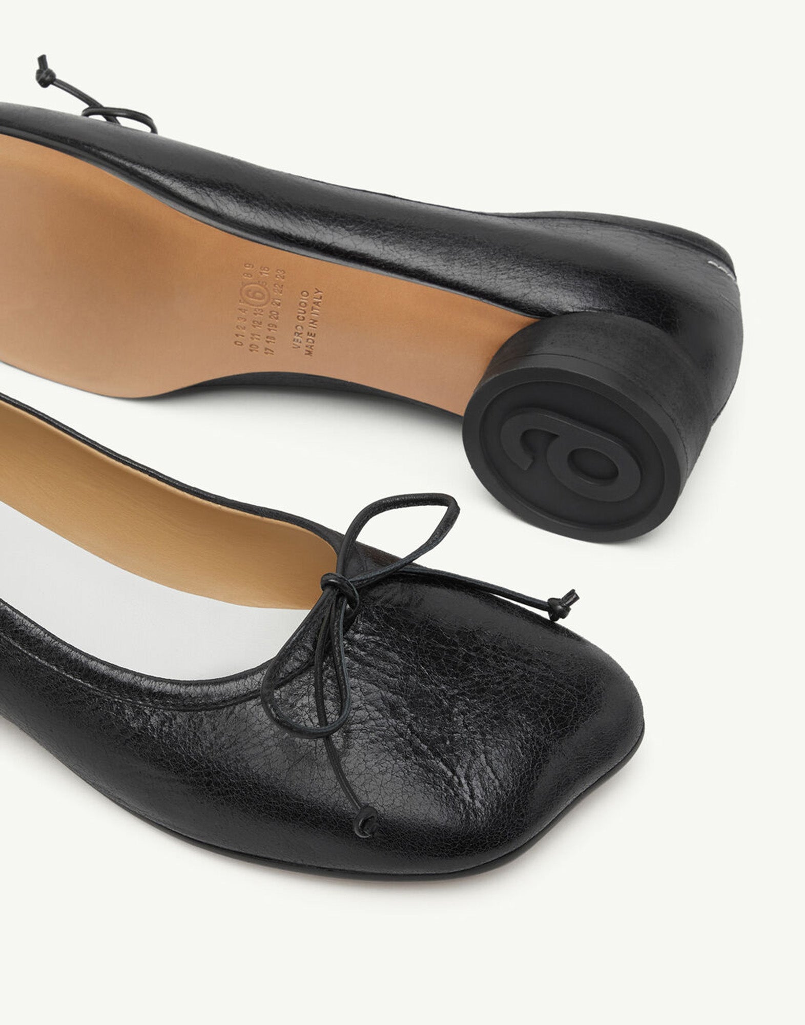 MM6 MAISON MARGIELA Ballerine in Pelle di Vitello con Punta Anatomica Nere