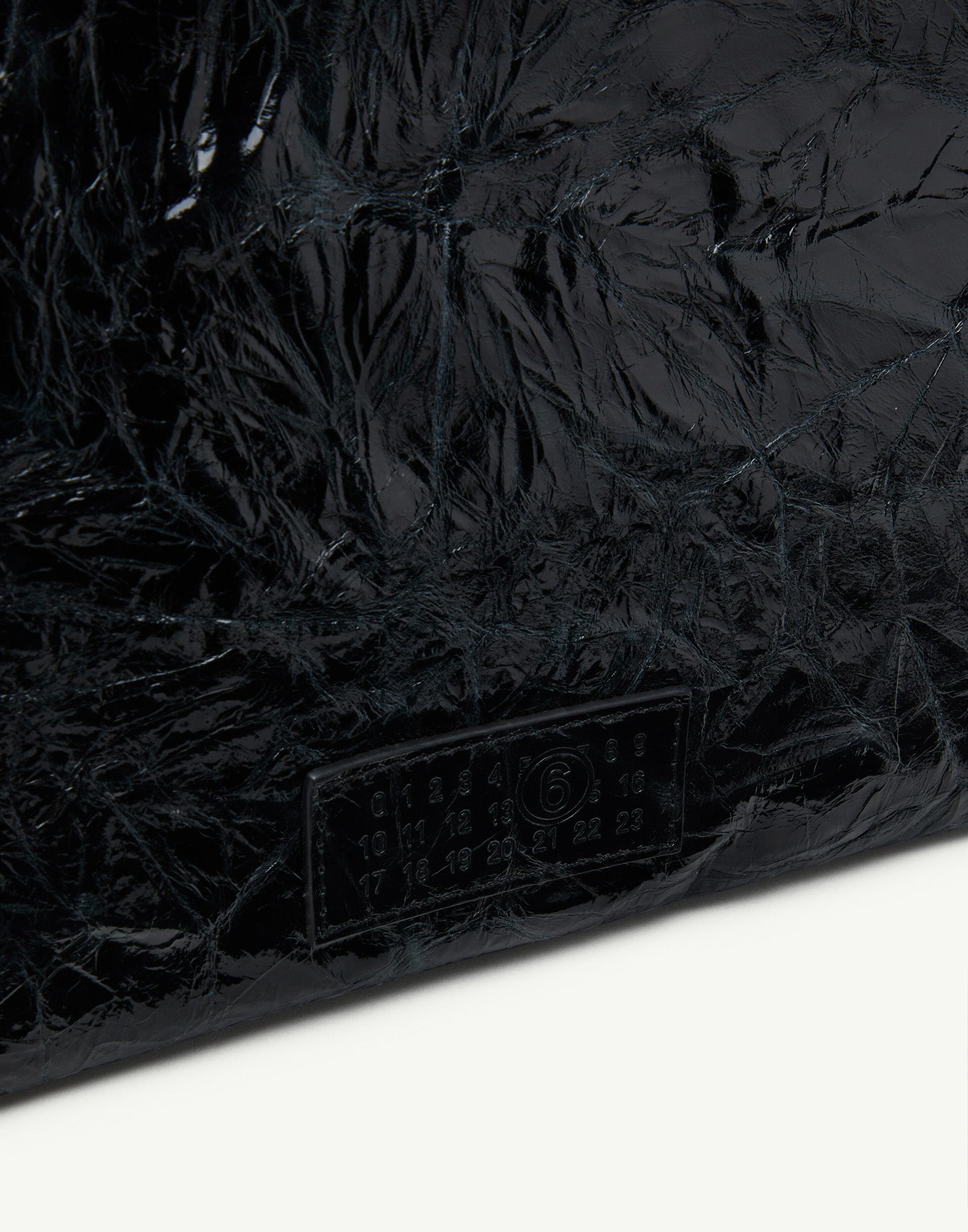 MM6 MAISON MARGIELA Hobo Bag Numeric in Pelle Stropicciata