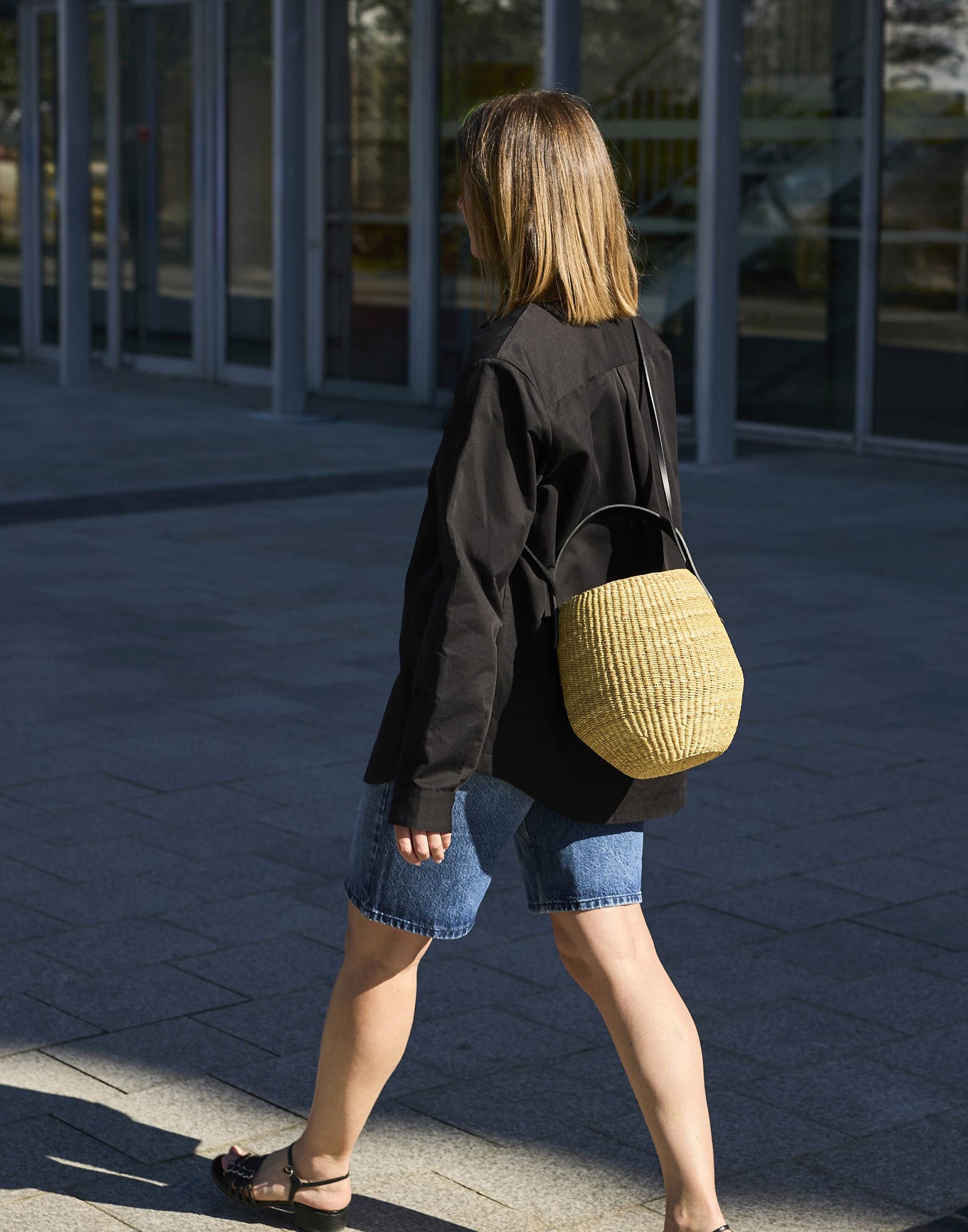 MUUN Borsa in Paglia Oriane con Manici in Pelle Natural/Black