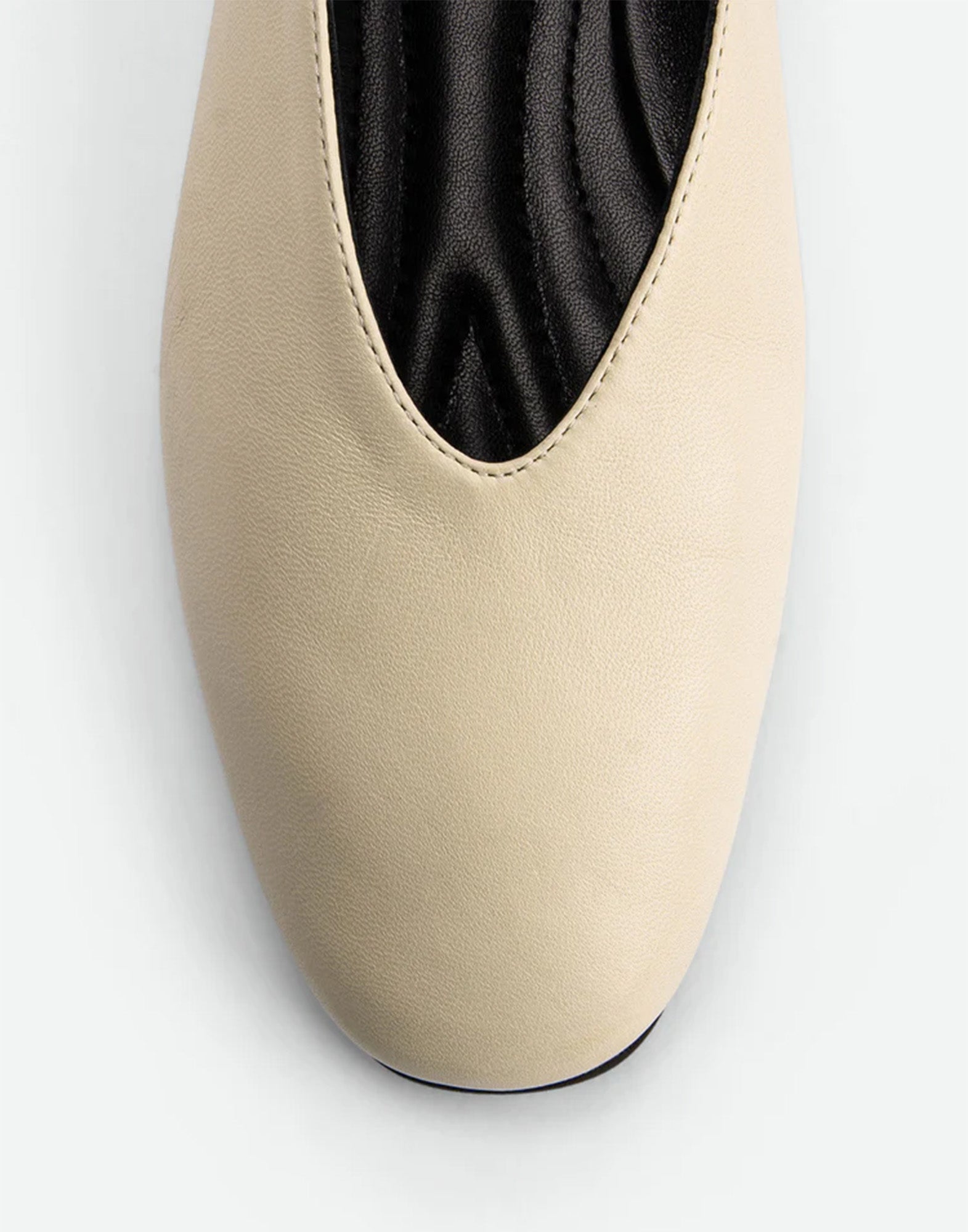 POEVE Reese Ballerine in Nappa con Punta Almond Avorio