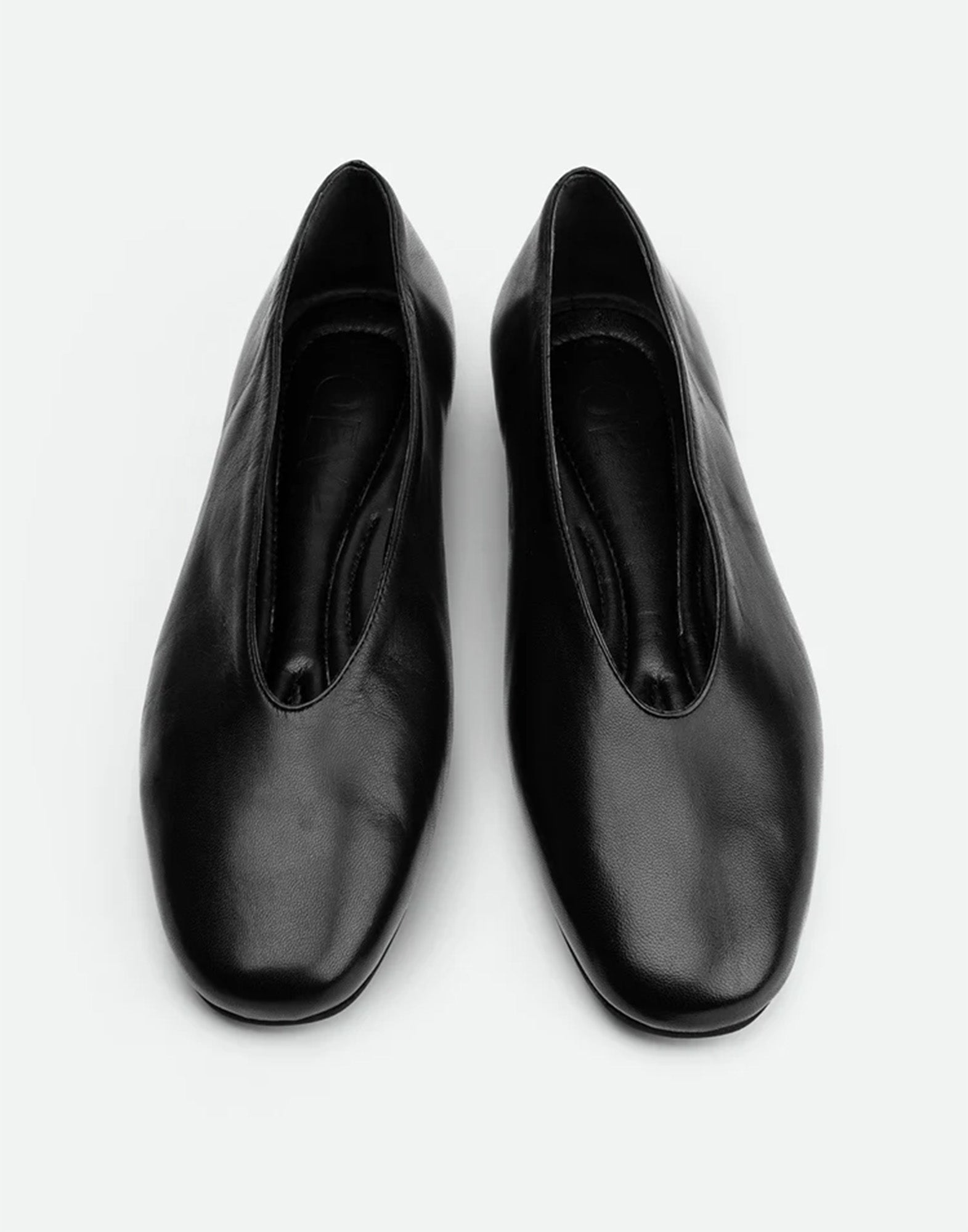 POEVE Reese Ballerine in Nappa con Punta Almond Nere