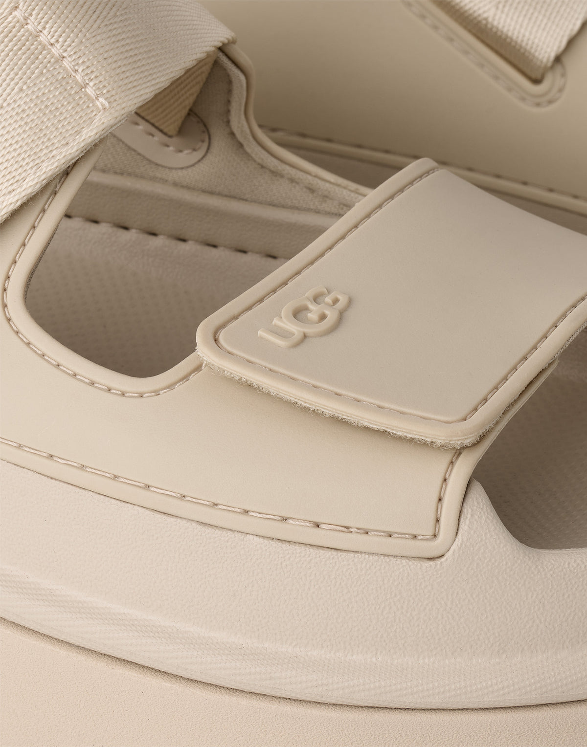 UGG Sandali GoldenGlow Platform Sea Salt