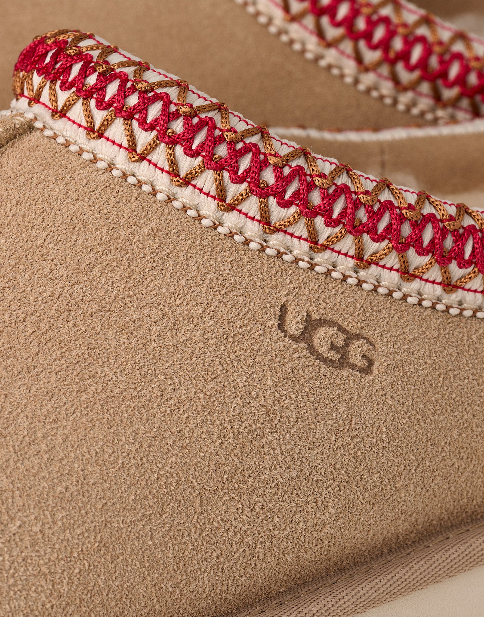 UGG Slip on Tasman II Sand/Dark Cherry