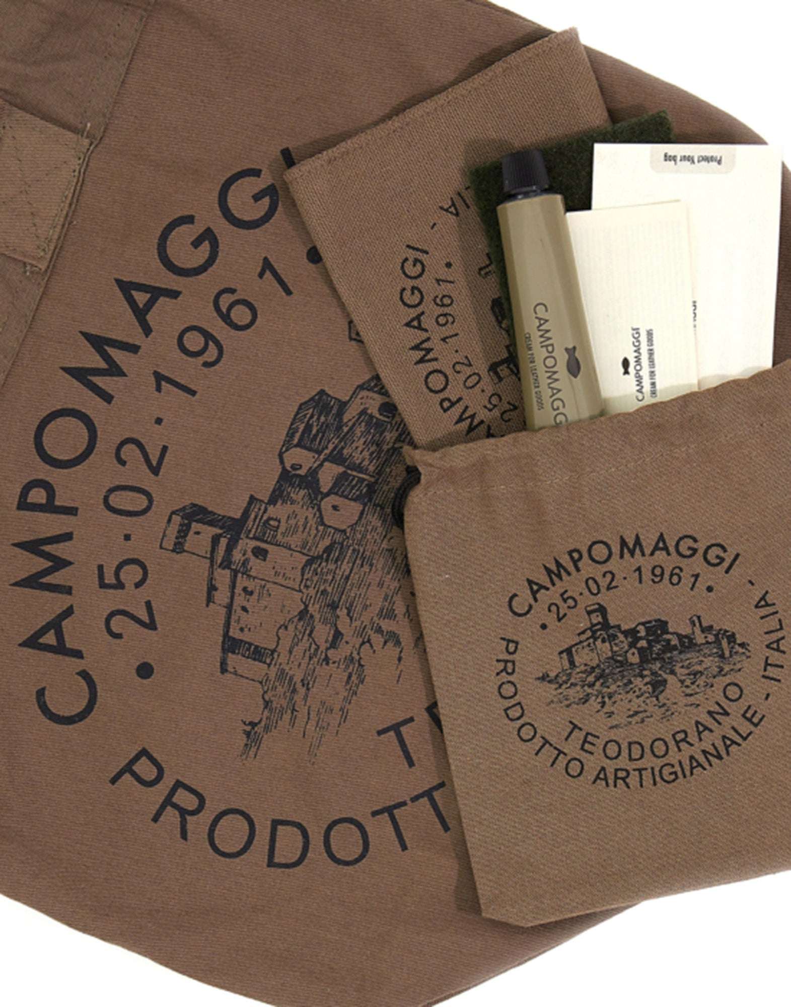 CAMPOMAGGI Borsa Agnese a Tracolla in Pelle con Borchie
Nera