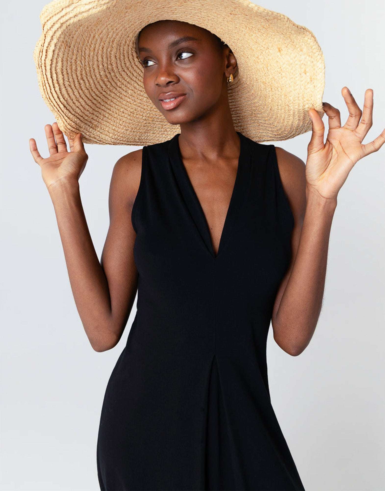 MAJESTIC FILATURES Abito Nero in Cotone Supima con Scollo a V