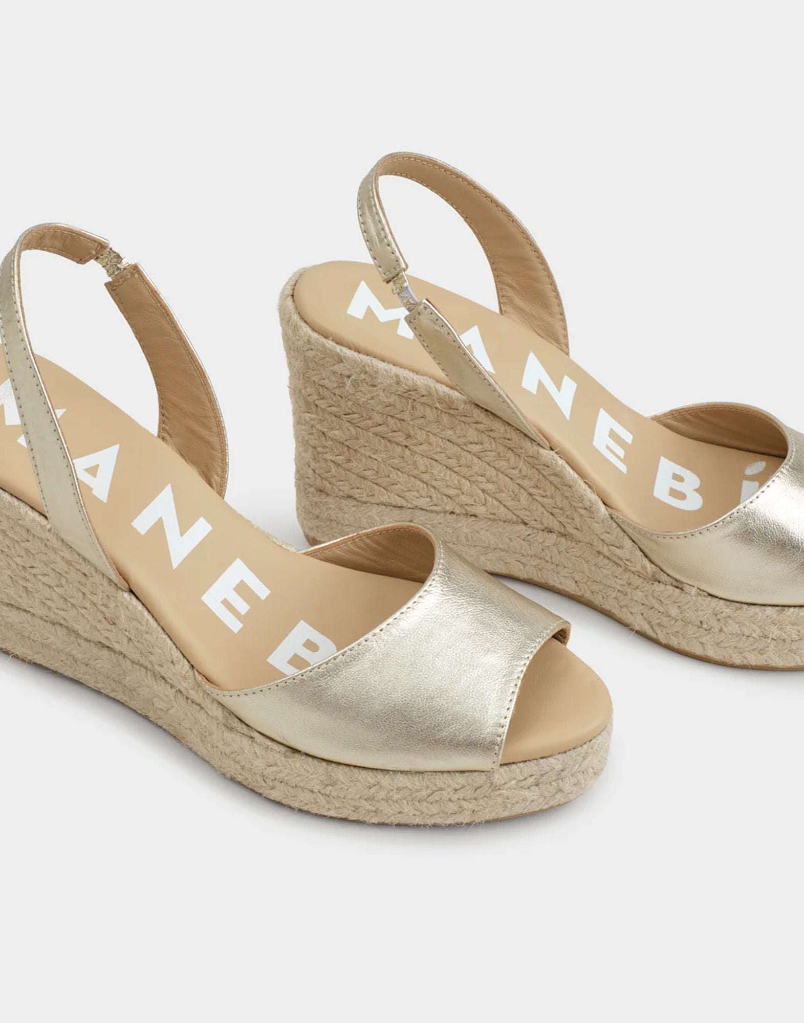 MANEBI Espadrillas con Zeppa in Pelle Metallizzata con Slingback Platino