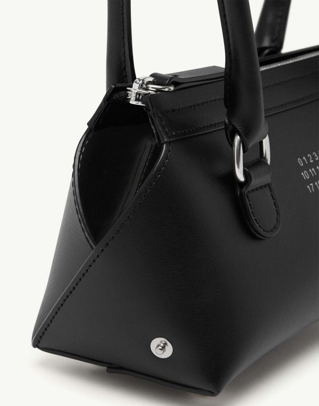 MM6 MAISON MARGIELA Bauletto Shoulder Bag in Pelle Liscia Black