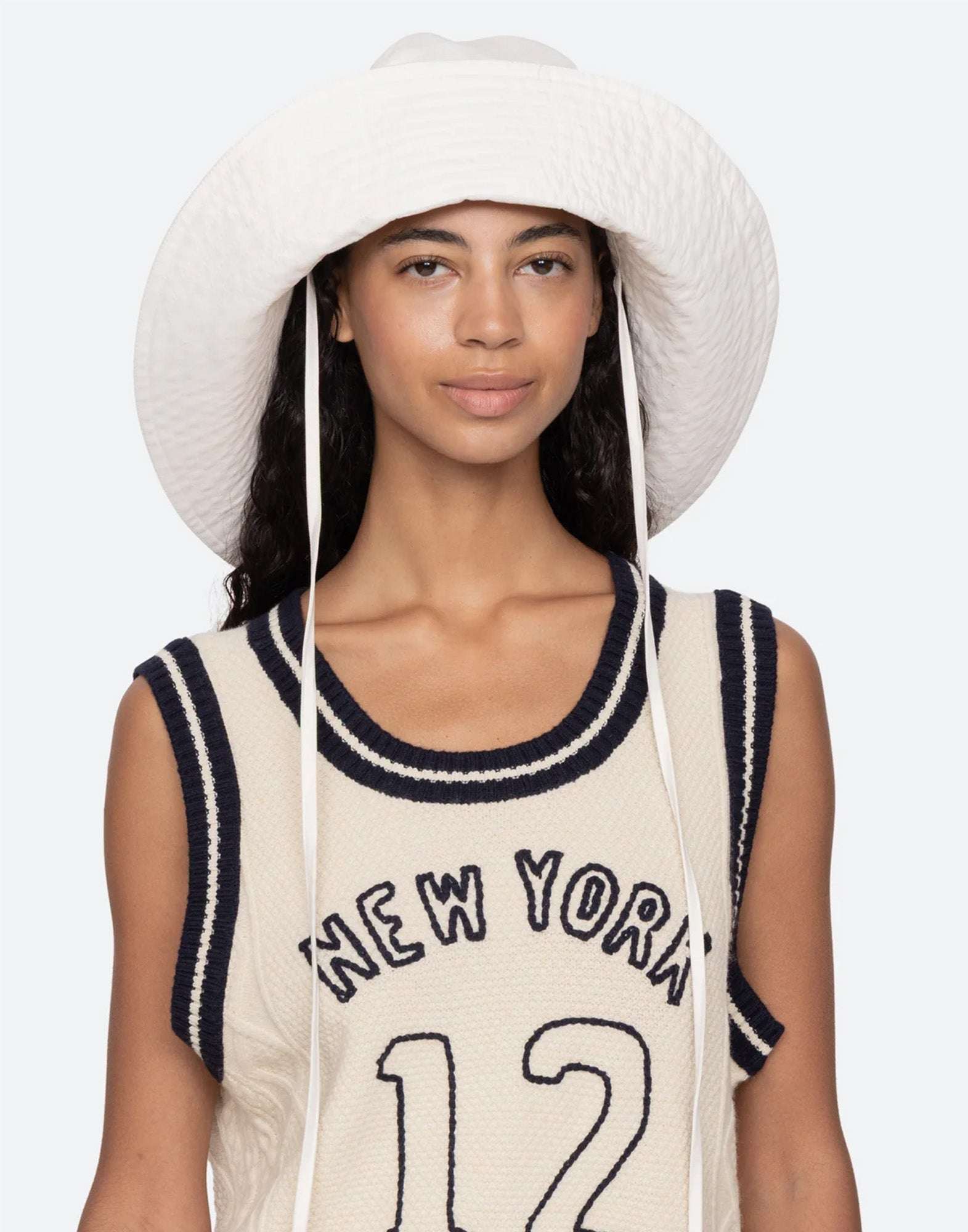 SEA NY Lois Cappello Oversize in Twill di Cotone Cream