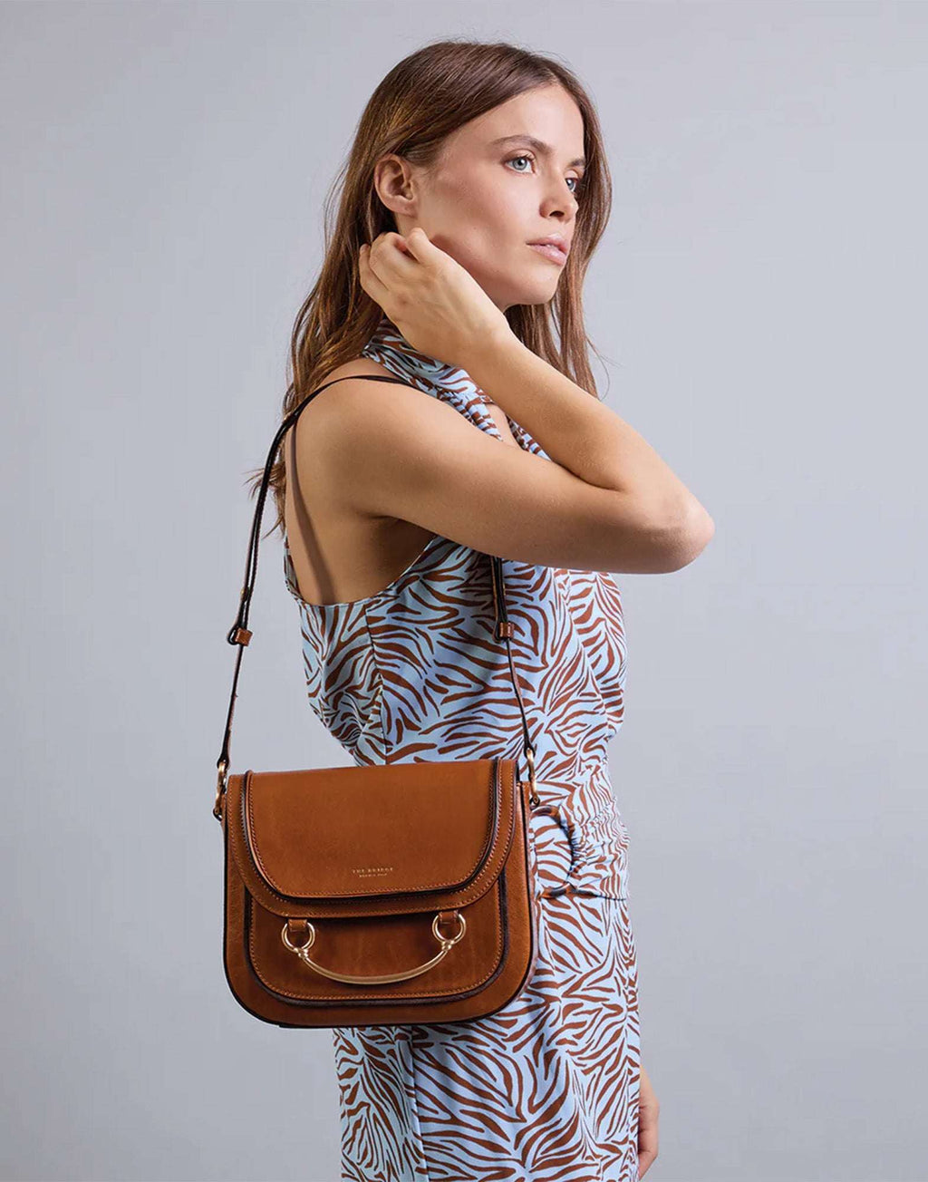 THE BRIDGE Luce Borsa in Pelle con Tracolla e Manico Gioiello Cognac
