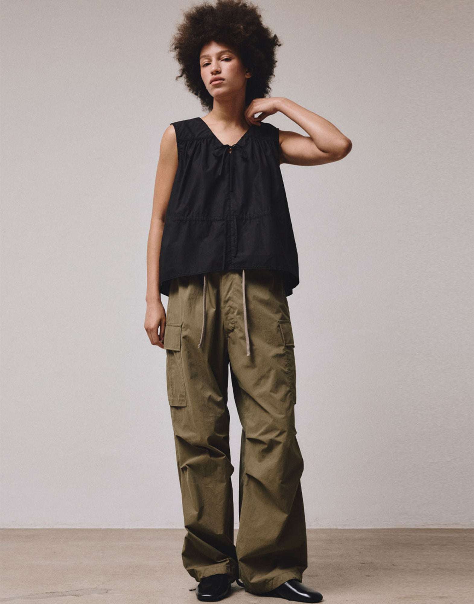 VIS A VIS Pantaloni Cargo in Cotone Nylon Khaki