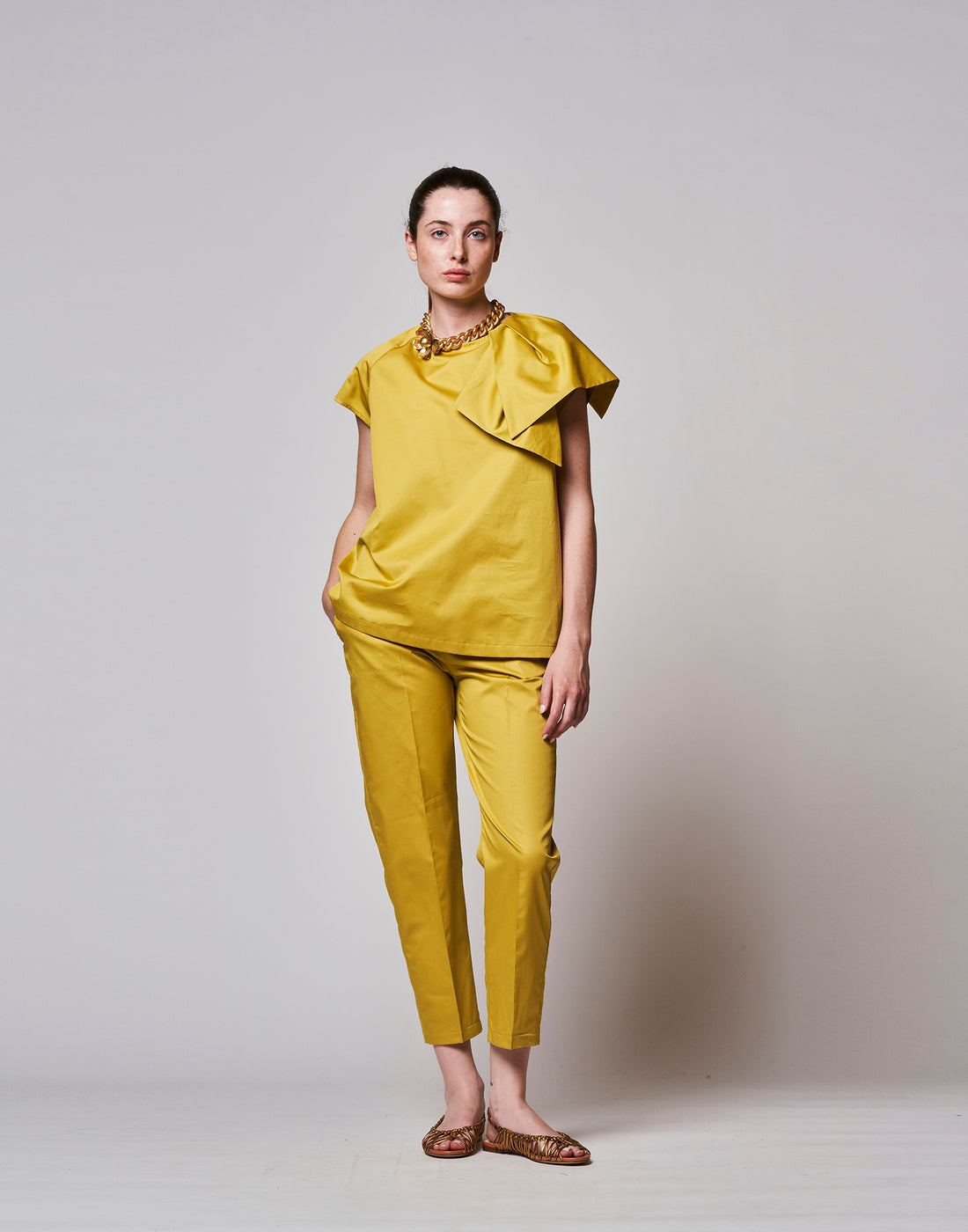 DOUUOD Pantalone Dritto in Popeline Satin