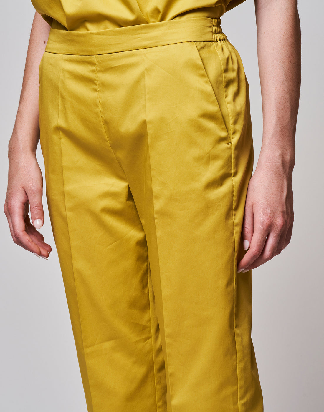 DOUUOD Pantalone Dritto in Popeline Satin