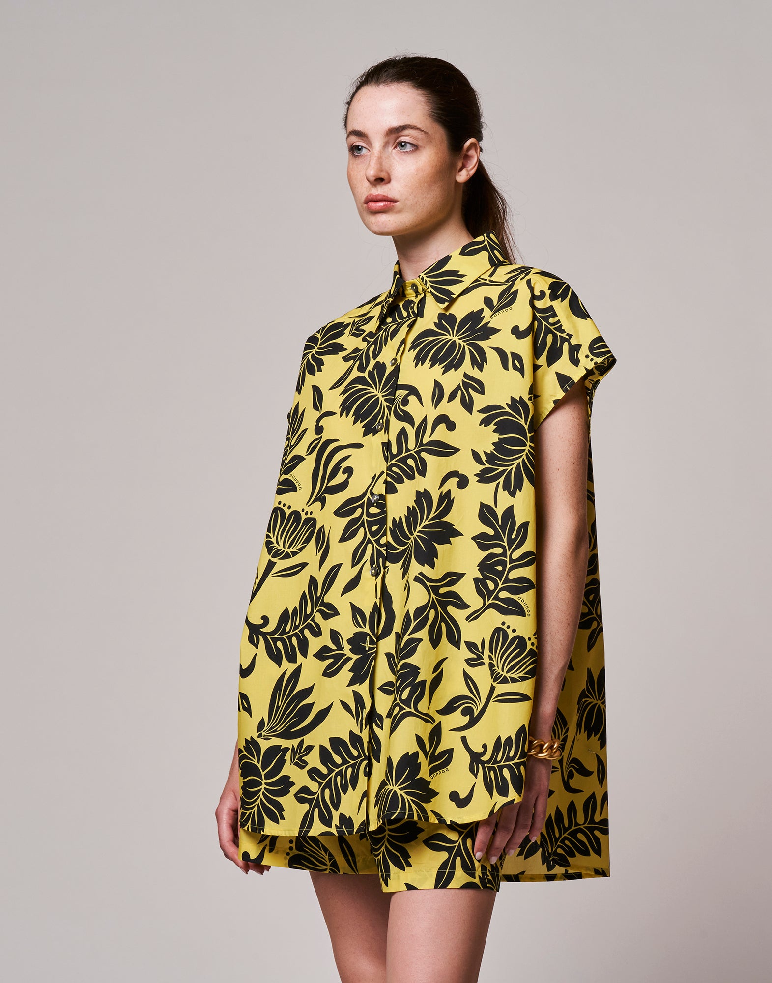 DOUUOD Camicia con Stampa Smanicata