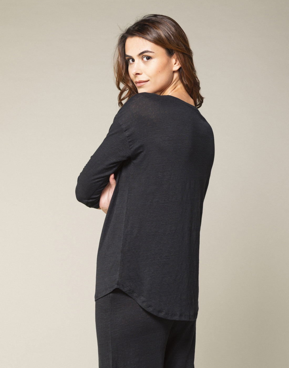 MAJESTIC FILATURES T-shirt Over in Lino Nera
