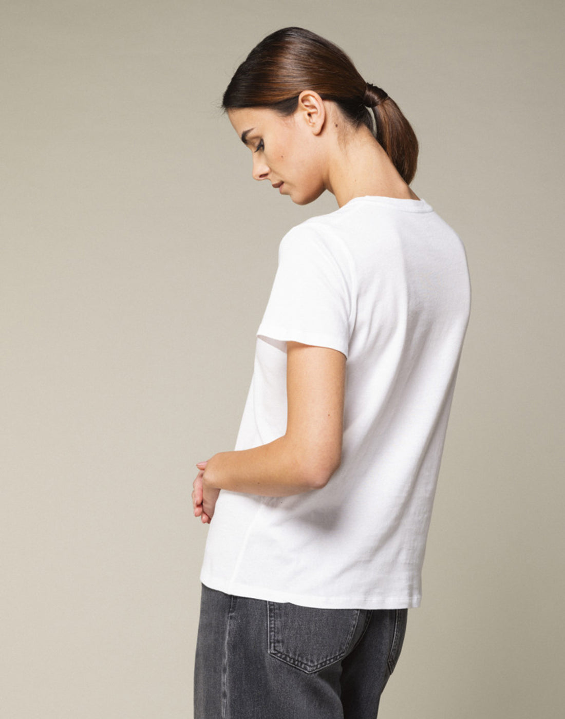 MAJESTIC FILATURES T-shirt Scollo a V in Cotone Silk Touch Bianca