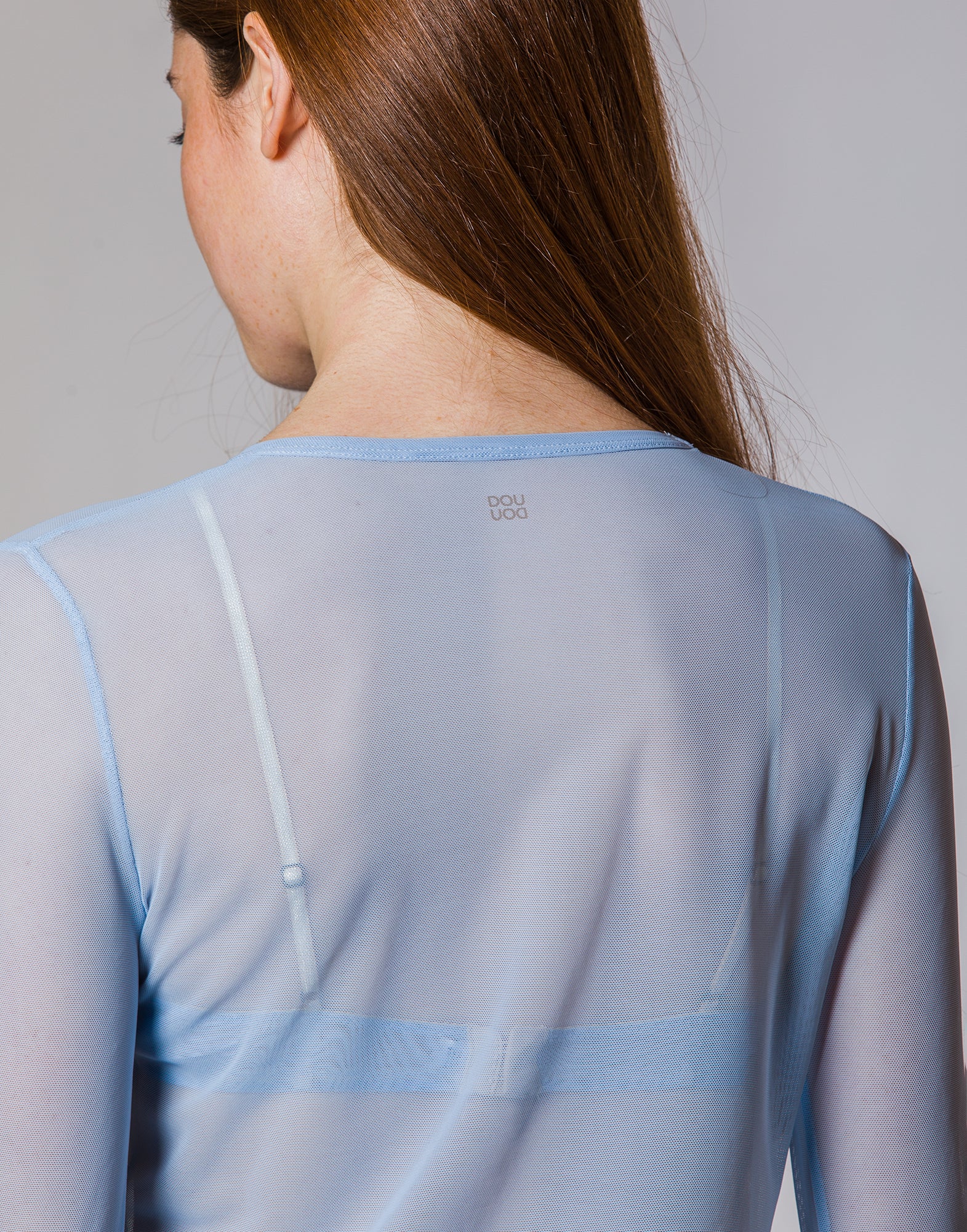 DOUUOD T-shirt Manica Lunga in Tulle Azzurra