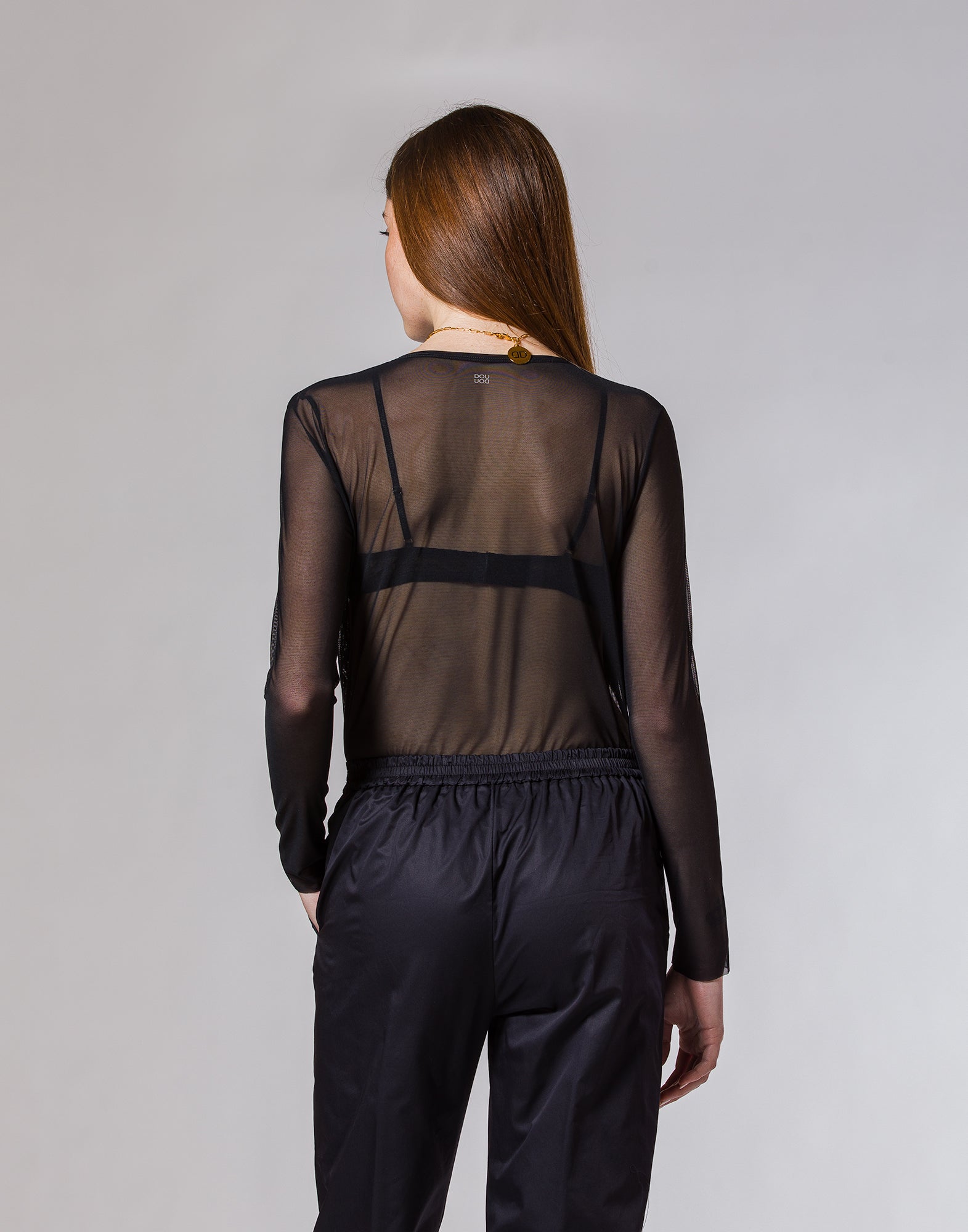 DOUUOD T-shirt Manica Lunga in Tulle Nera