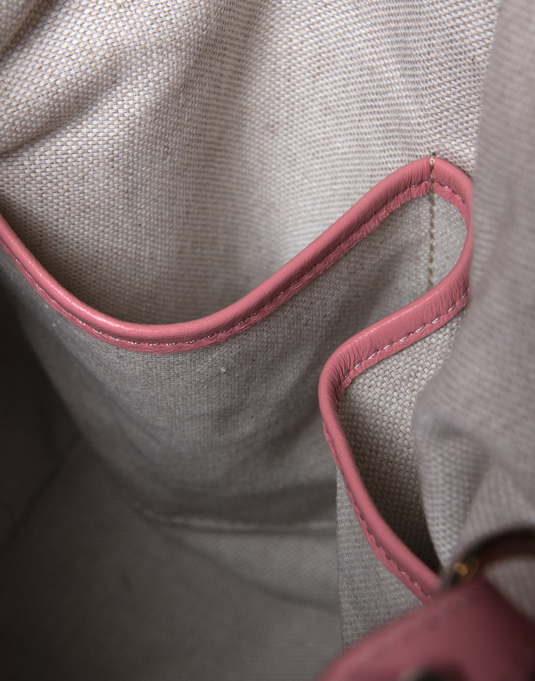 Bucket bag