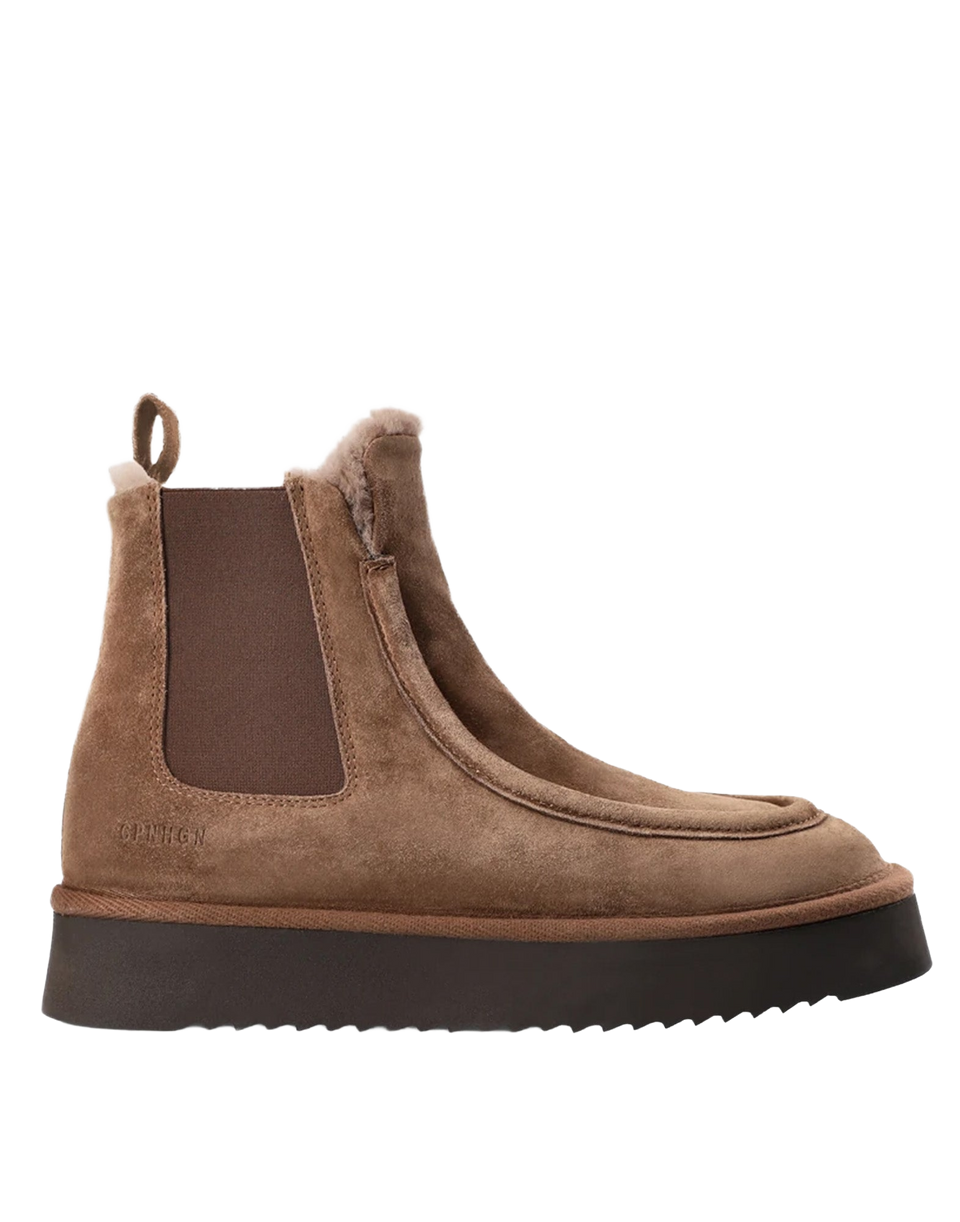 COPENHAGEN Chelsea Boots in Suede New Mokka con Fodera in Lammfell