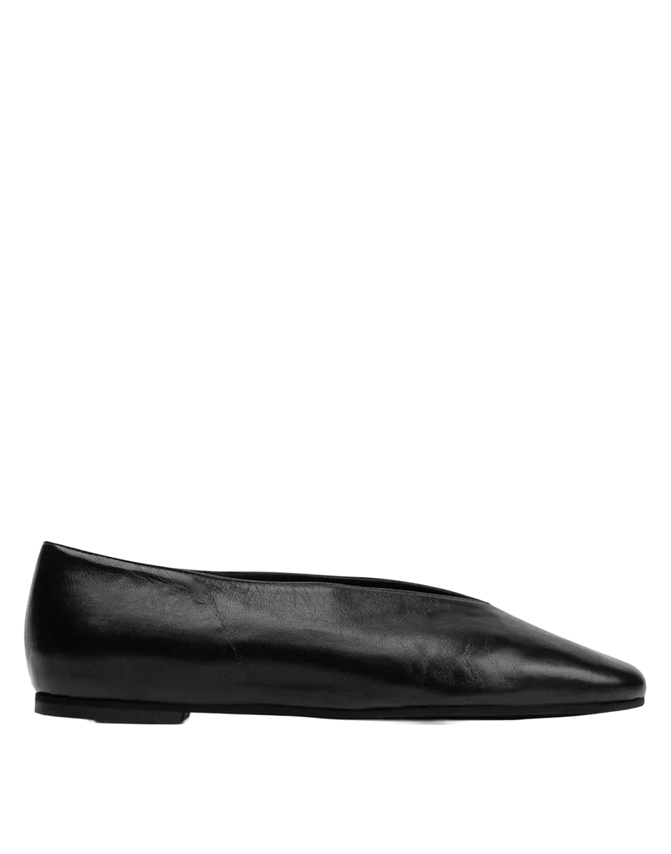 POEVE Ballerine in Nappa con Punta Almond Nere