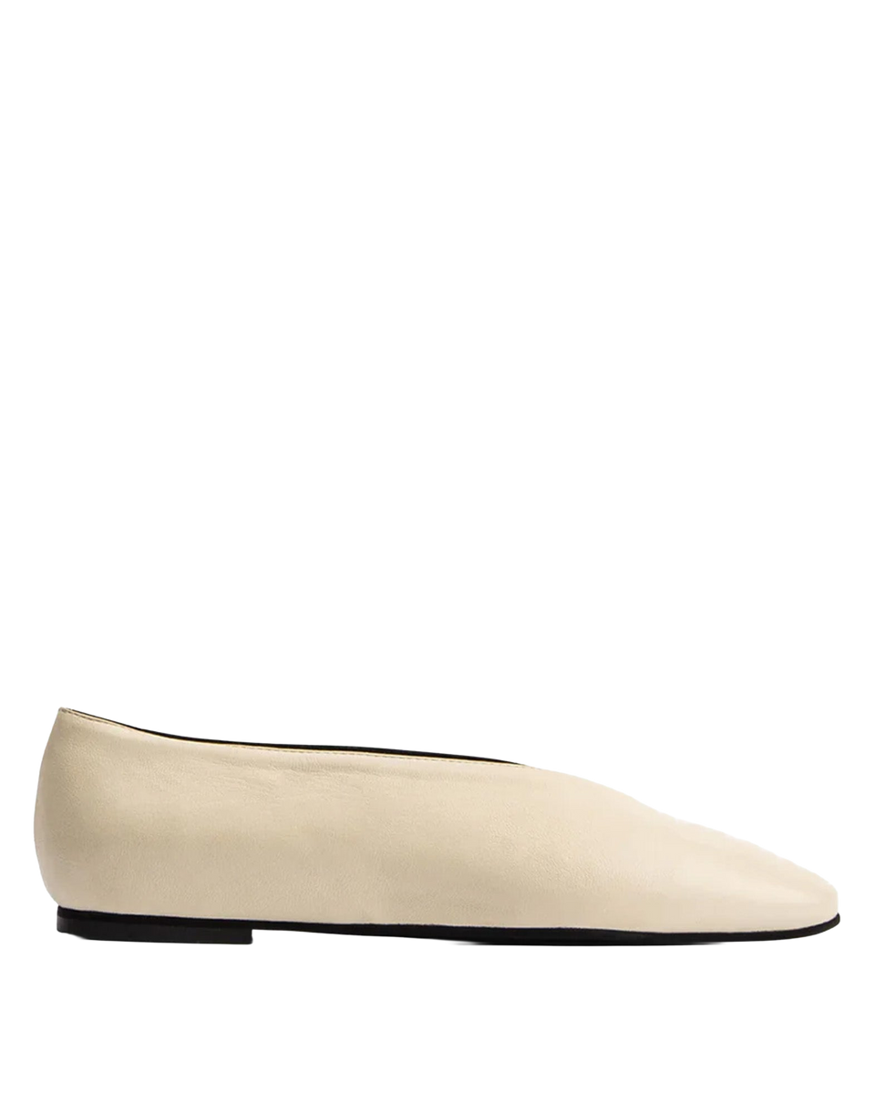 POEVE Reese Ballerine in Nappa con Punta Almond Avorio